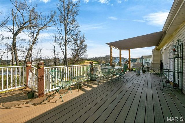 1521 Hibernation Hollow, Wentzville, MO 63385