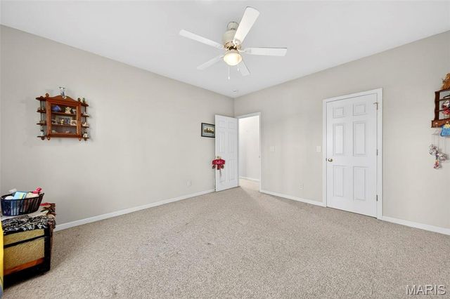 1521 Hibernation Hollow, Wentzville, MO 63385