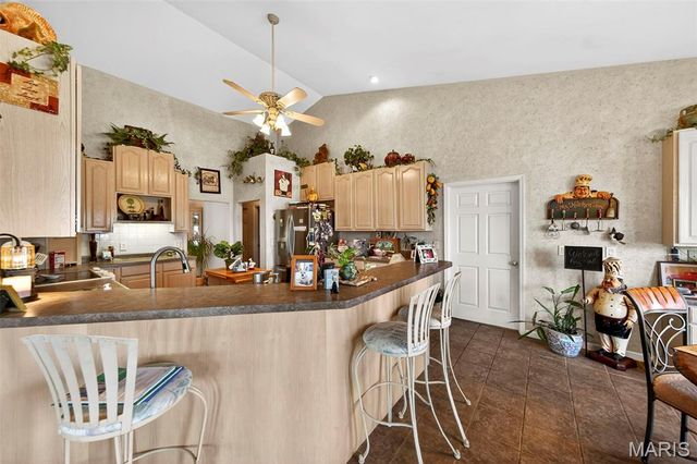 1521 Hibernation Hollow, Wentzville, MO 63385