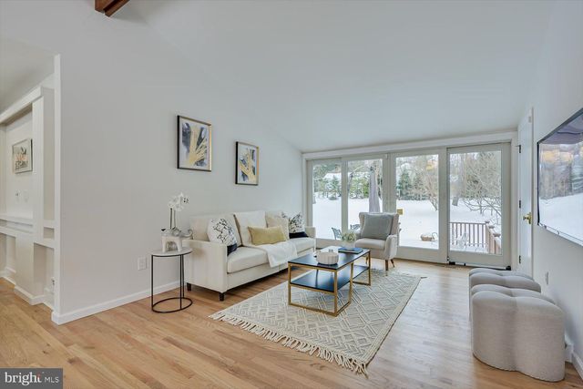 40 DOGWOOD LN, Princeton, NJ 08540