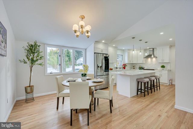 40 DOGWOOD LN, Princeton, NJ 08540