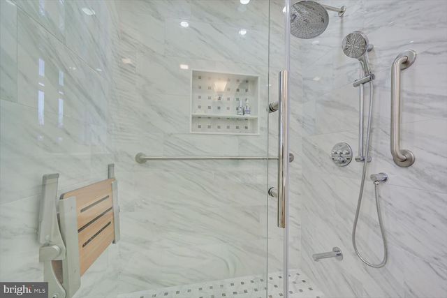 40 DOGWOOD LN, Princeton, NJ 08540