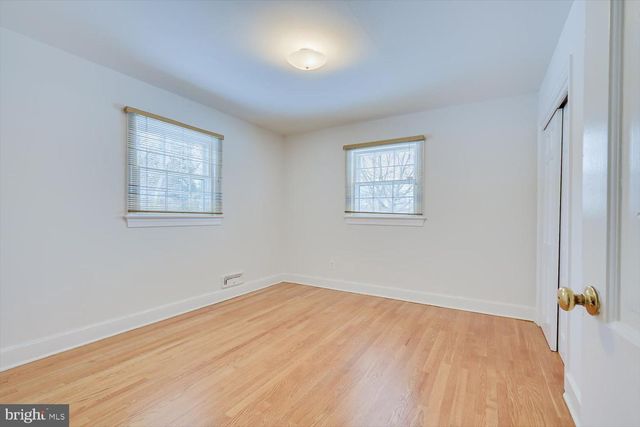 40 DOGWOOD LN, Princeton, NJ 08540