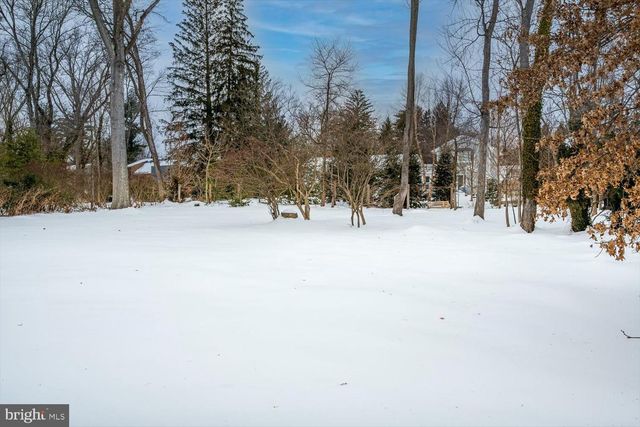 40 DOGWOOD LN, Princeton, NJ 08540