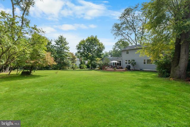 40 DOGWOOD LN, Princeton, NJ 08540