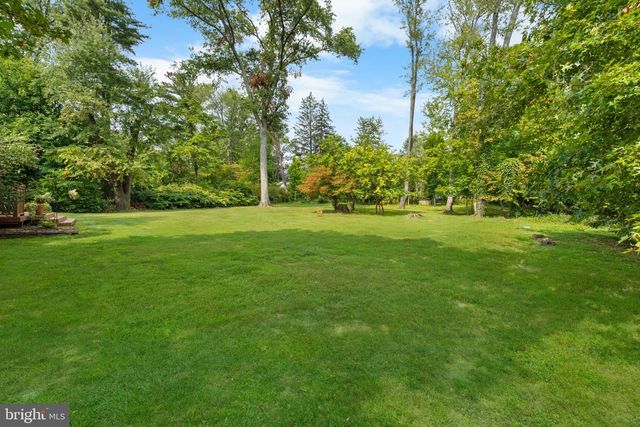 40 DOGWOOD LN, Princeton, NJ 08540