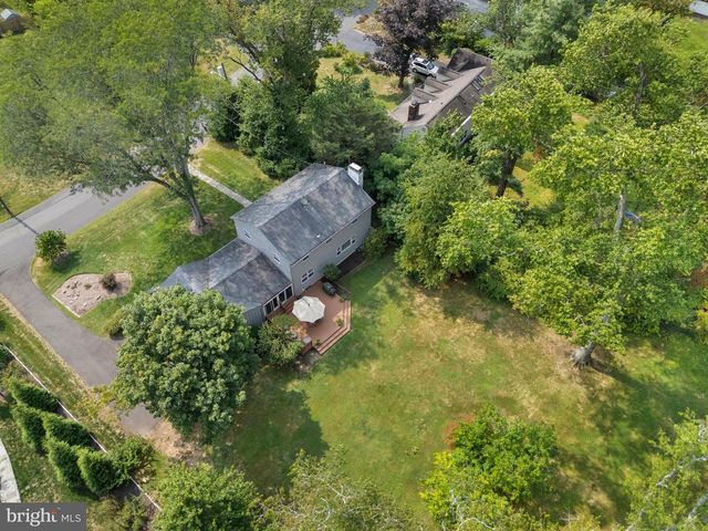 40 DOGWOOD LN, Princeton, NJ 08540