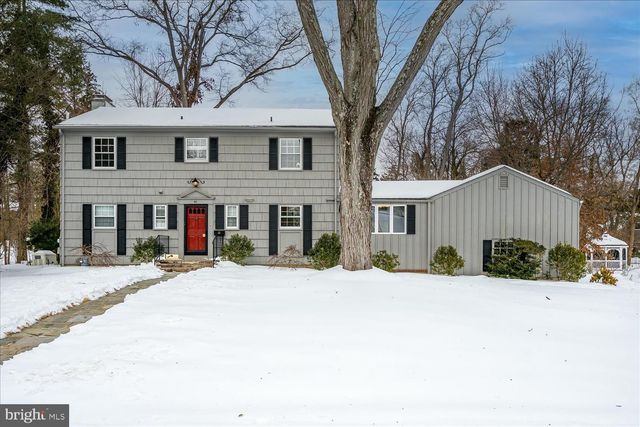 40 DOGWOOD LN, Princeton, NJ 08540