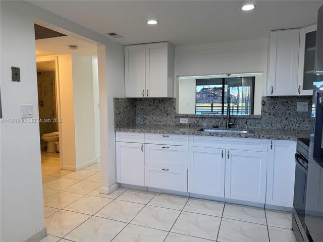 1101 Colony Point Cir 102, Pembroke Pines, FL 33026