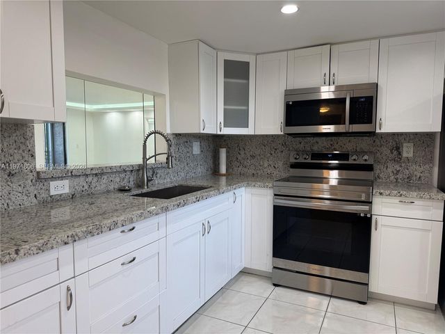 1101 Colony Point Cir 102, Pembroke Pines, FL 33026