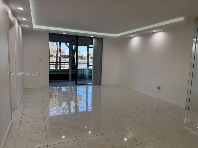 1101 Colony Point Cir 102, Pembroke Pines, FL 33026