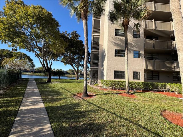 1101 Colony Point Cir 102, Pembroke Pines, FL 33026