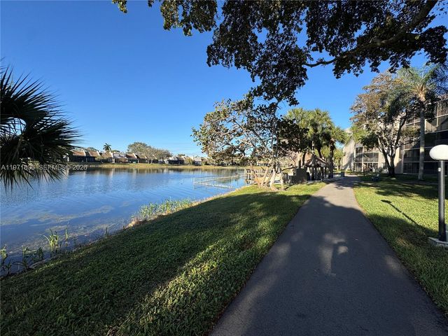 1101 Colony Point Cir 102, Pembroke Pines, FL 33026