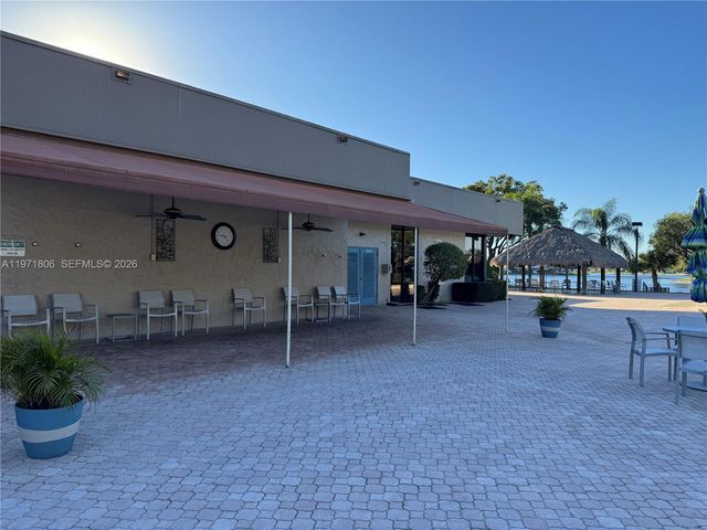 1101 Colony Point Cir 102, Pembroke Pines, FL 33026