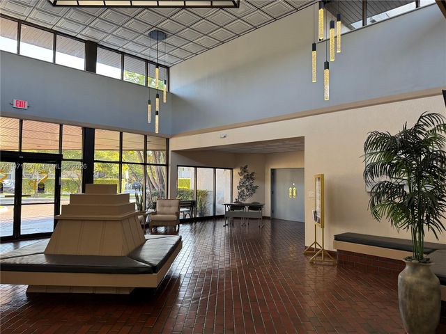 1101 Colony Point Cir 102, Pembroke Pines, FL 33026