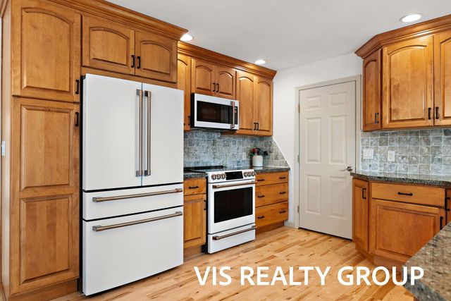 1700 Barbara Court, Grand Haven, MI 49417