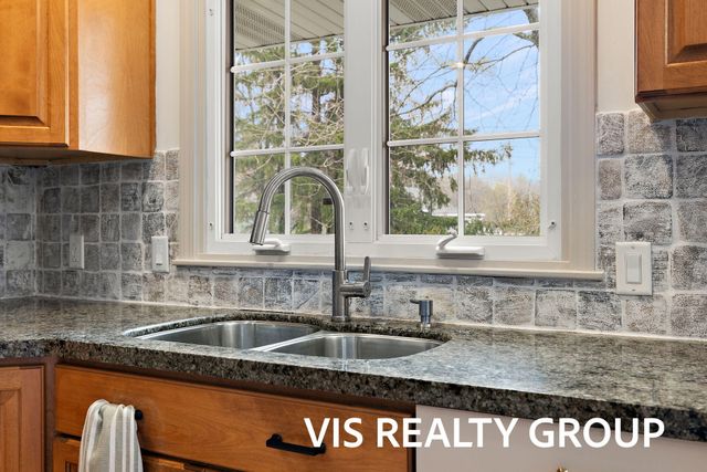 1700 Barbara Court, Grand Haven, MI 49417