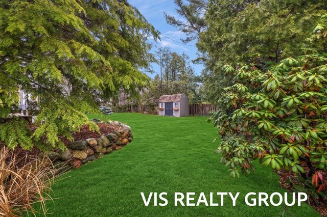 1700 Barbara Court, Grand Haven, MI 49417