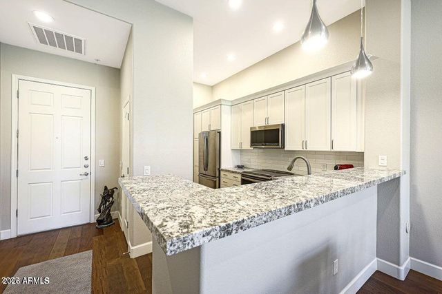 11640 N TATUM Boulevard 3052, Phoenix, AZ 85028