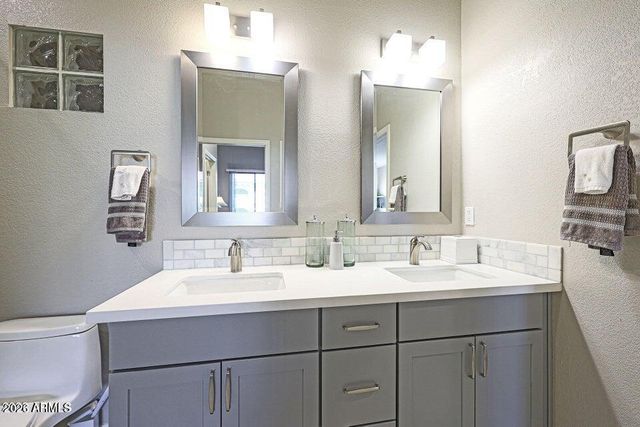 11640 N TATUM Boulevard 3052, Phoenix, AZ 85028