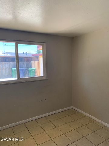 44727 W 21st Street, Lancaster, CA 93536