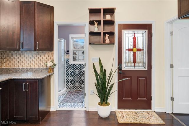 1438 W 116th Street, Cleveland, OH 44102