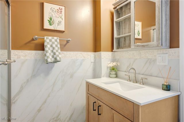 1438 W 116th Street, Cleveland, OH 44102