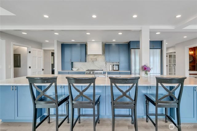 35 Silver Beach Drive, Steilacoom, WA 98388