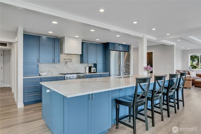 35 Silver Beach Drive, Steilacoom, WA 98388