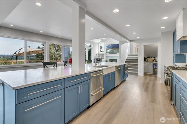 35 Silver Beach Drive, Steilacoom, WA 98388