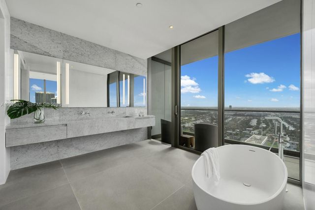 2000 S Ocean Dr 32A, Hallandale Beach, FL 33009