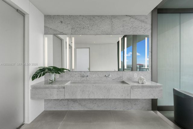 2000 S Ocean Dr 32A, Hallandale Beach, FL 33009