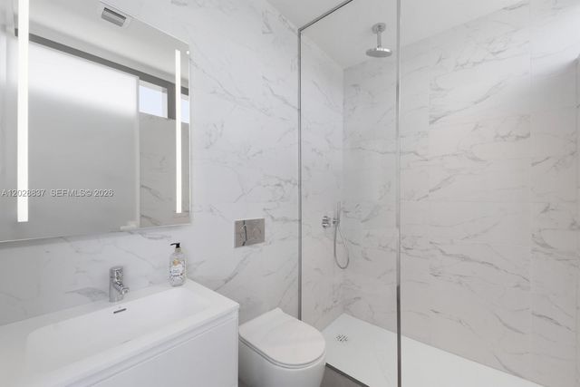 2000 S Ocean Dr 32A, Hallandale Beach, FL 33009