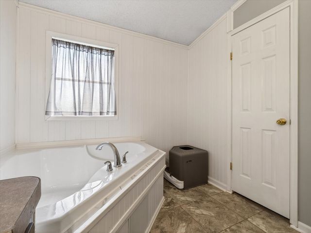 13051 Cherokee Road, Sanger, TX 76266