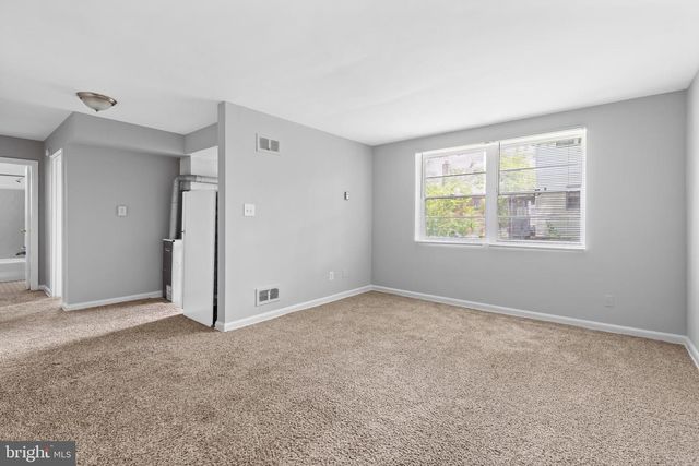 206 TRENTON PL SE, Washington, DC 20032