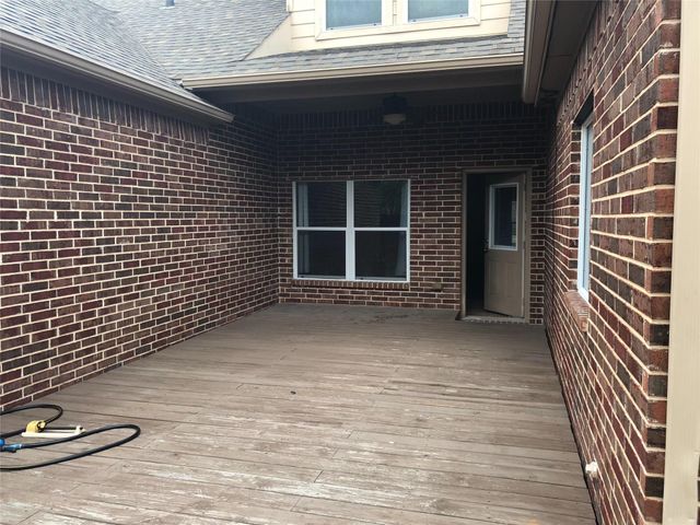 124 High Meadow Road, Red Oak, TX 75154