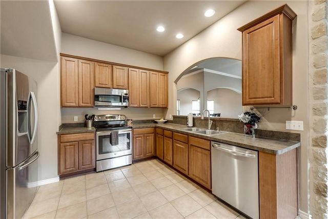 124 High Meadow Road, Red Oak, TX 75154