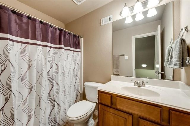 124 High Meadow Road, Red Oak, TX 75154