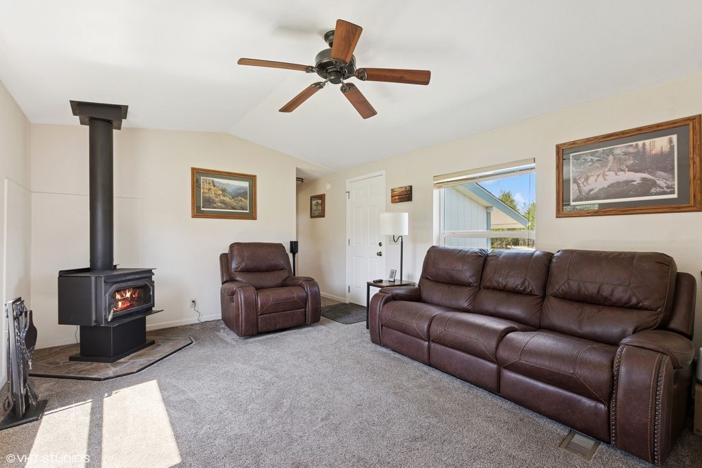 Image 11 of property listing at 8850 Us Highway 2 W, Marion, MT 59925