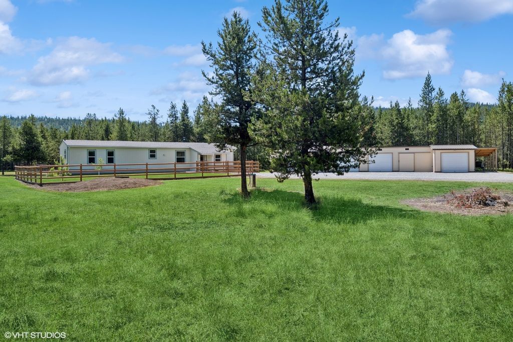 Image 2 of property listing at 8850 Us Highway 2 W, Marion, MT 59925
