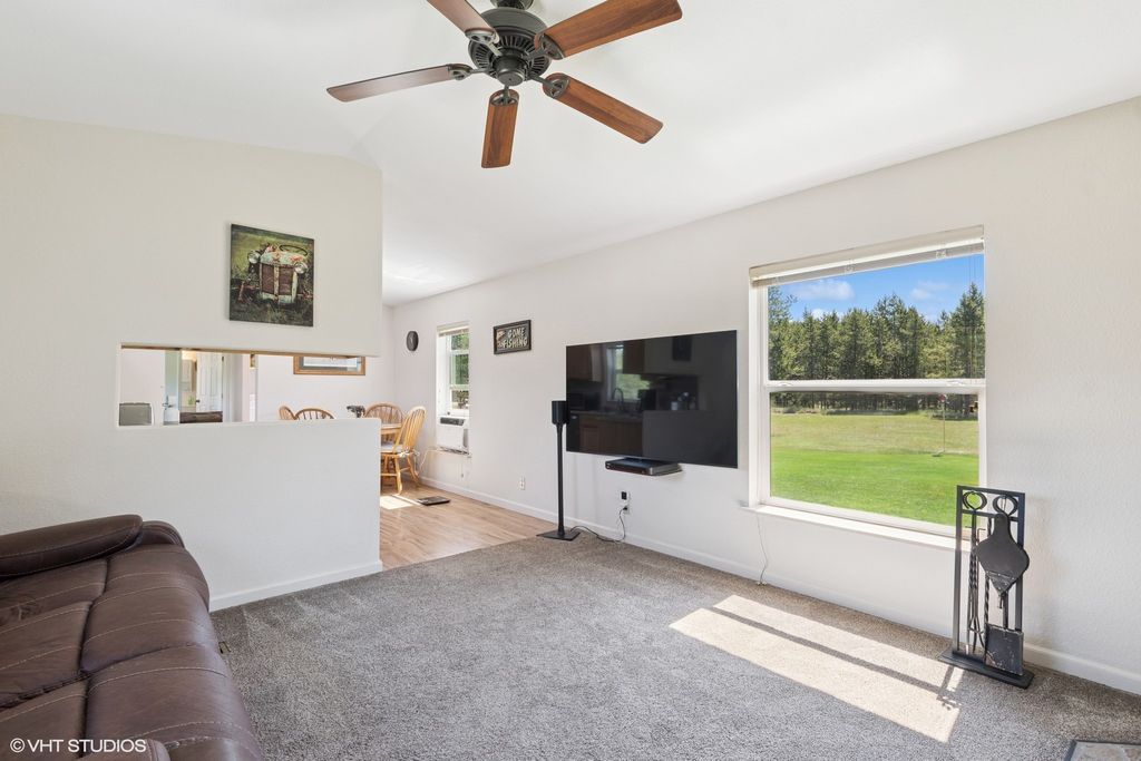 Image 9 of property listing at 8850 Us Highway 2 W, Marion, MT 59925