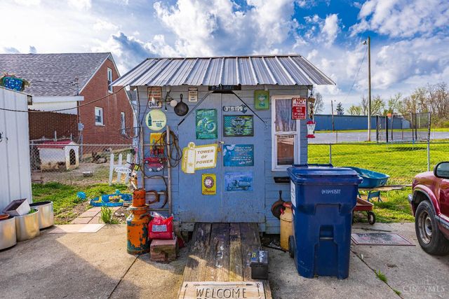 18059 St Rt 247, Seaman, OH 45679