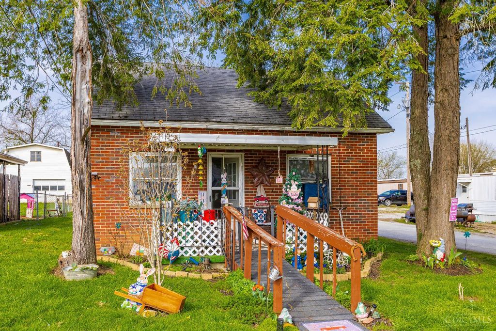 18059 St Rt 247, Seaman, OH 45679