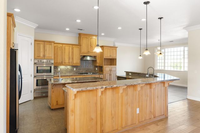 14440 Sea Biscuit Court, Redding, CA 96003