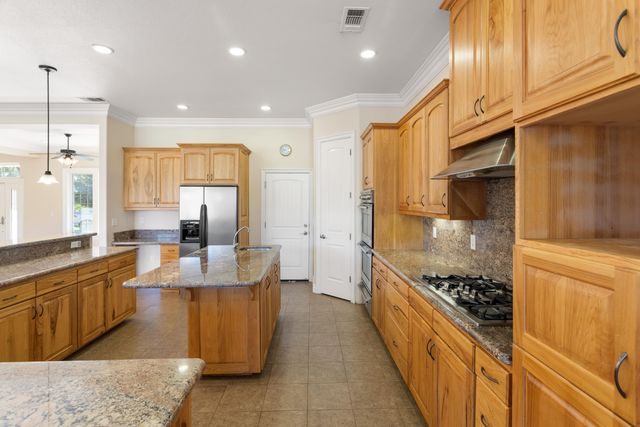 14440 Sea Biscuit Court, Redding, CA 96003