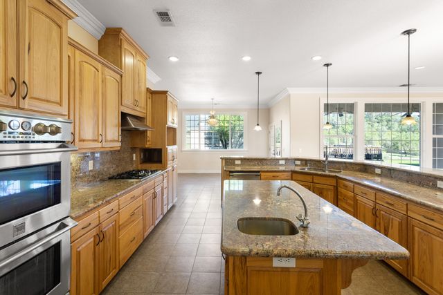 14440 Sea Biscuit Court, Redding, CA 96003