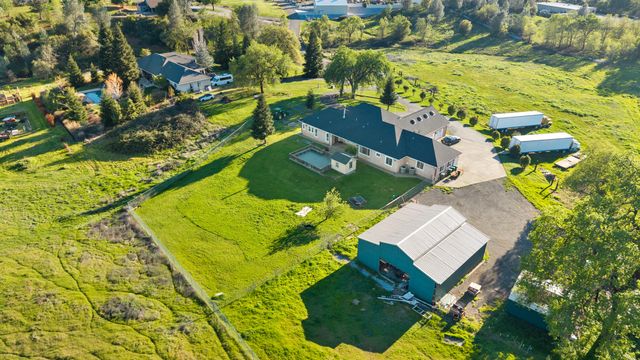 14440 Sea Biscuit Court, Redding, CA 96003