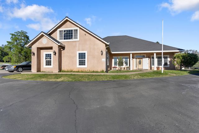 14440 Sea Biscuit Court, Redding, CA 96003