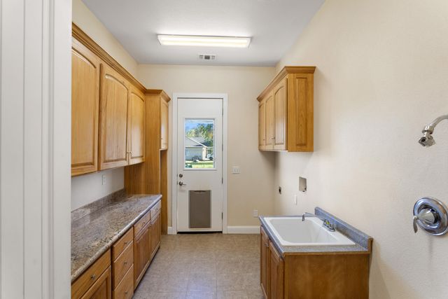 14440 Sea Biscuit Court, Redding, CA 96003