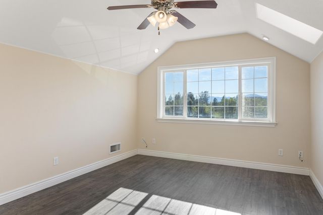 14440 Sea Biscuit Court, Redding, CA 96003